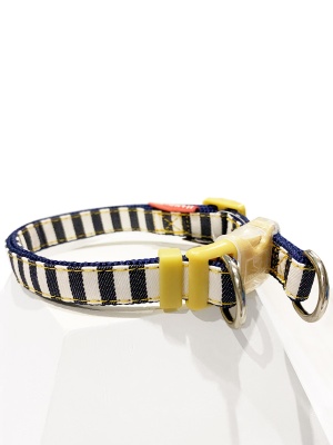 Ошейник для собак джинсовый Английский стиляга с силиконовой защитой и двойным креплением, размер M (цвет: синий)